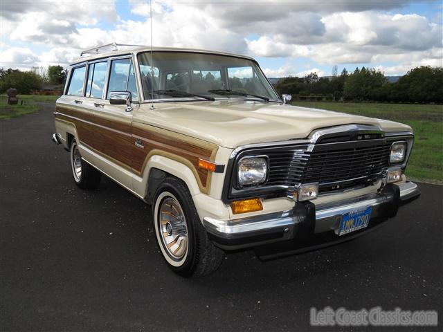 1985-jeep-grand-wagoneer-039.jpg