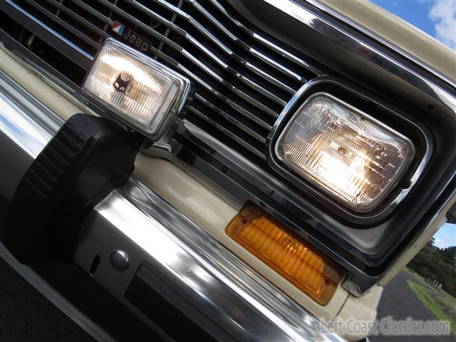 1985-jeep-grand-wagoneer-058.jpg