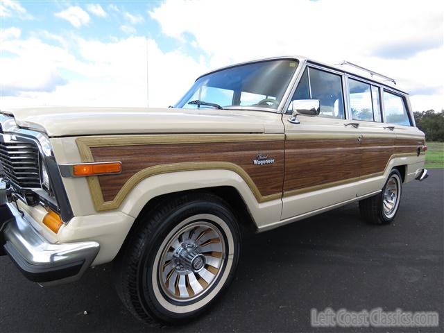 1985-jeep-grand-wagoneer-090.jpg