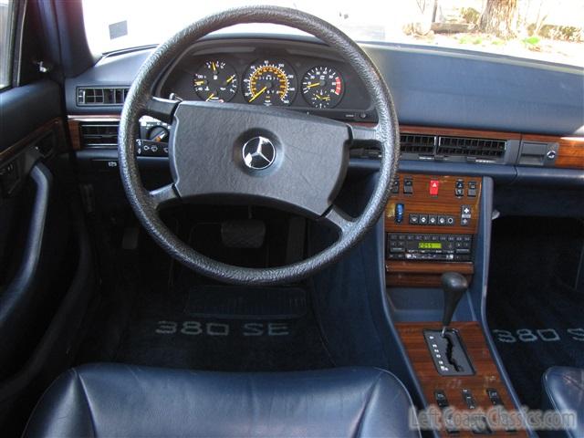 1985-mercedes-380se-148.jpg