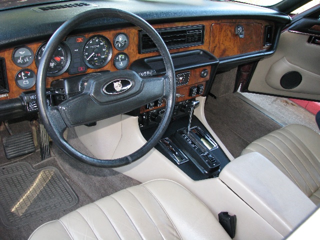 1985 Jaguar Sovereign Interior