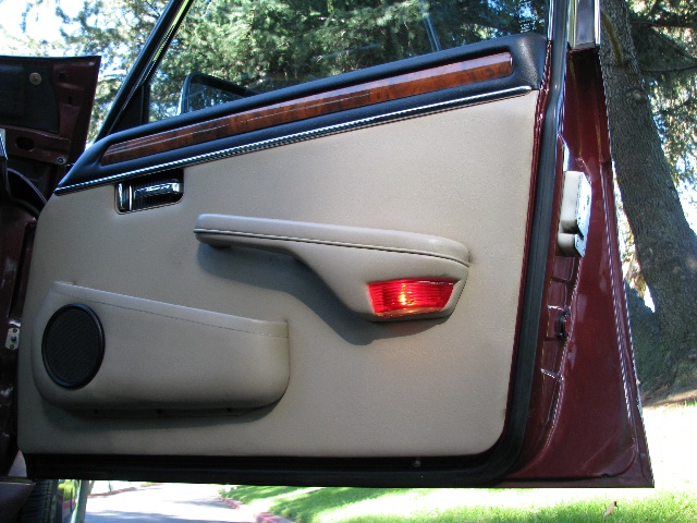 1985 Jaguar Sovereign Door