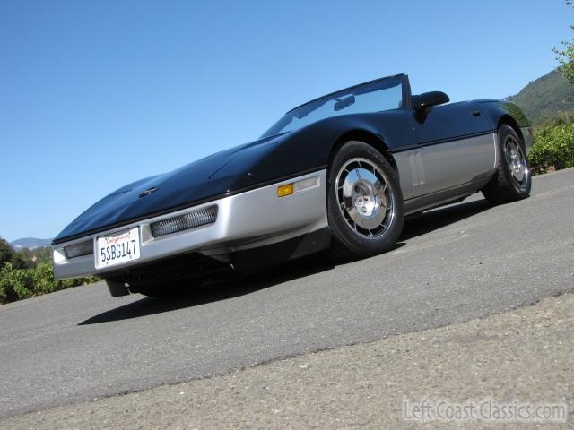 1986-chevrolet-corvette-convertible-0017.jpg