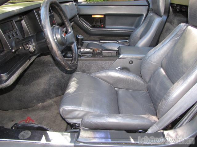 1986-chevrolet-corvette-convertible-002.jpg