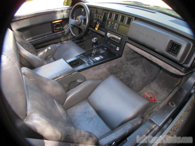 1986-chevrolet-corvette-convertible-021.jpg