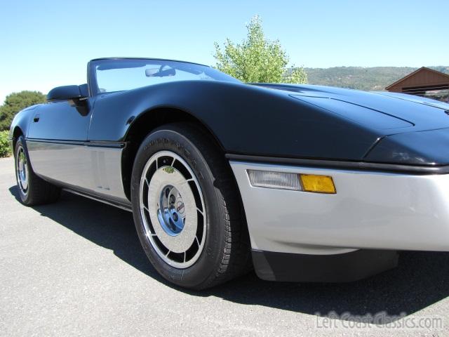 1986-chevrolet-corvette-convertible-046.jpg