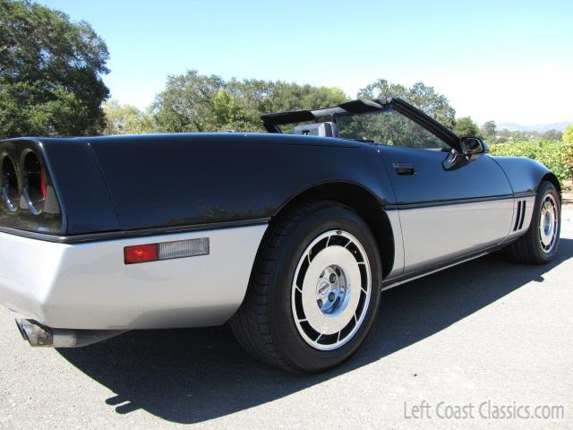 1986-chevrolet-corvette-convertible-049.jpg
