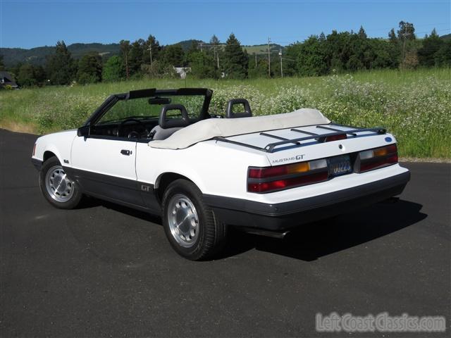 1986-ford-mustang-gt-convertible-025.jpg