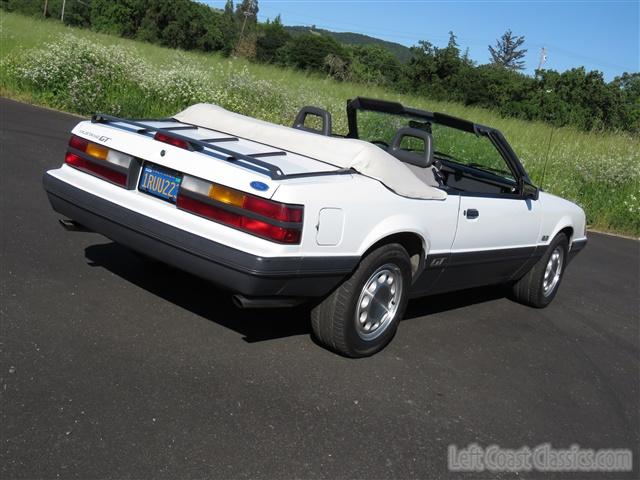 1986-ford-mustang-gt-convertible-038.jpg