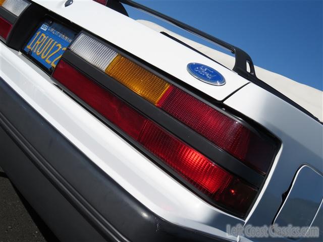 1986-ford-mustang-gt-convertible-078.jpg