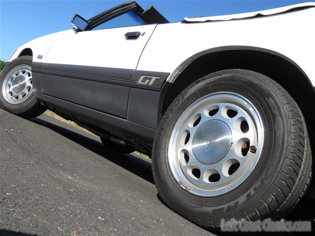 1986-ford-mustang-gt-convertible-083.jpg