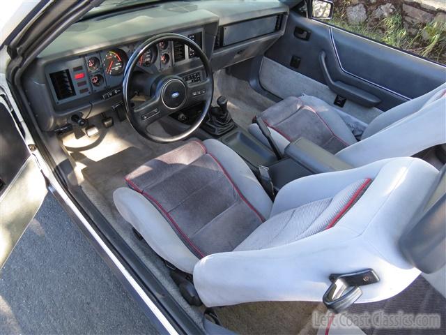 1986-ford-mustang-gt-convertible-154.jpg