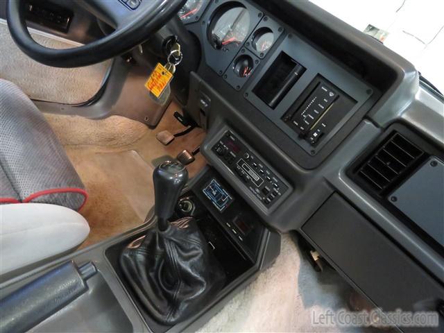 1986-ford-mustang-gt-convertible-172.jpg