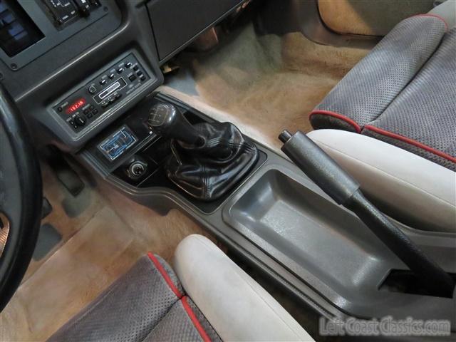 1986-ford-mustang-gt-convertible-173.jpg