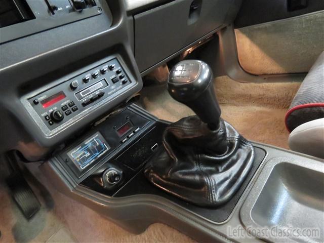 1986-ford-mustang-gt-convertible-175.jpg