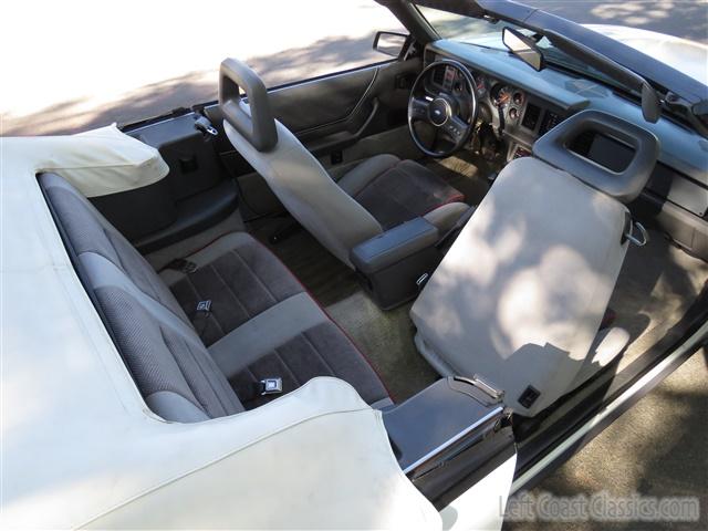 1986-ford-mustang-gt-convertible-185.jpg