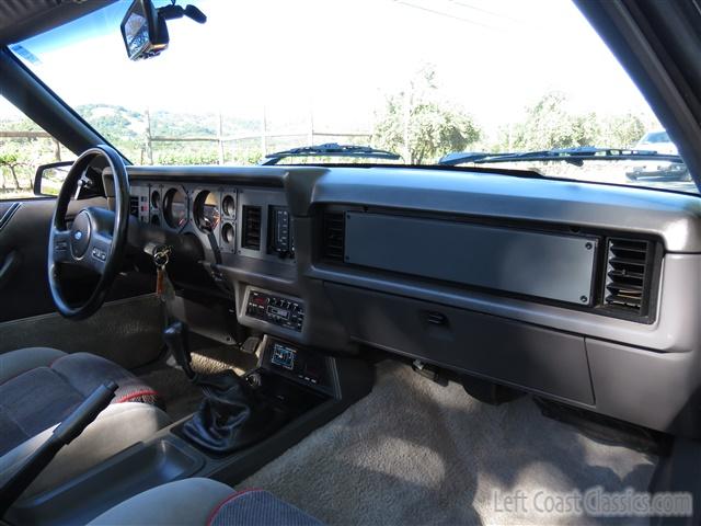 1986-ford-mustang-gt-convertible-190.jpg