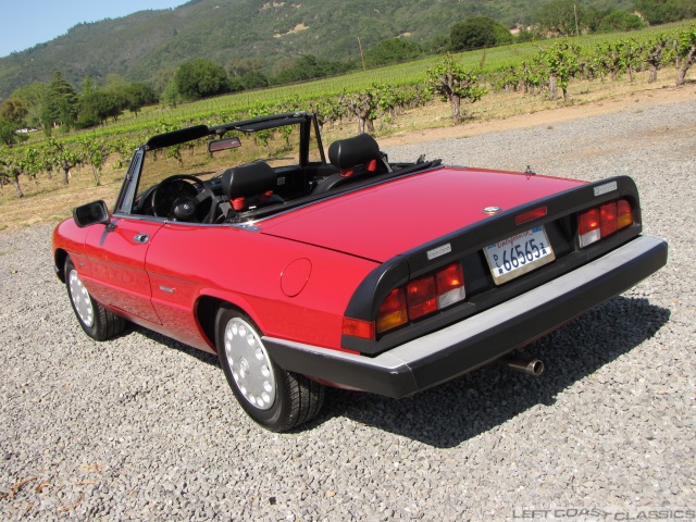 1988-alfa-romeo-spider-020.jpg