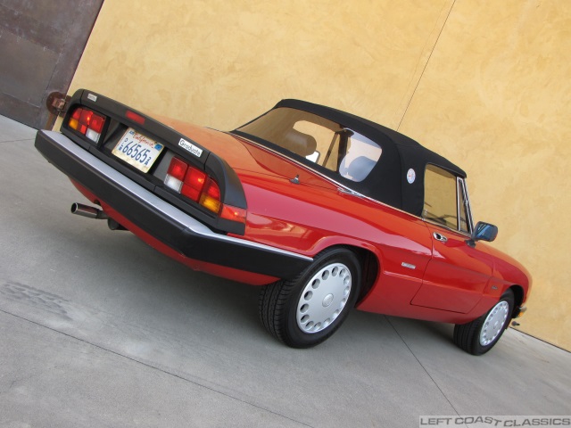 1988-alfa-romeo-spider-029.jpg