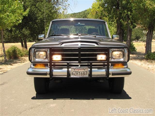 1989-jeep-grand-wagoneer-003.jpg