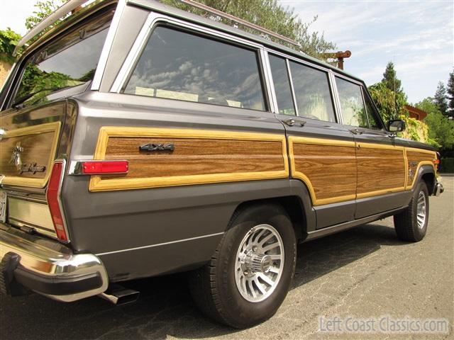 1989-jeep-grand-wagoneer-047.jpg