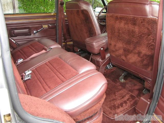 1989-jeep-grand-wagoneer-095.jpg