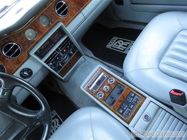 1990-rolls-royce-silver-spur-2-189.jpg