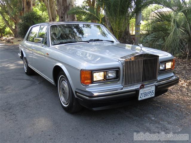 1990-rolls-royce-silver-spur-2-337.jpg