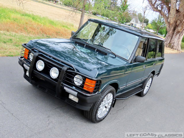 BM Creations 1:64 Diecast Car - 1992 Land Rover Range Rover Classic LSE In Green (RHD)