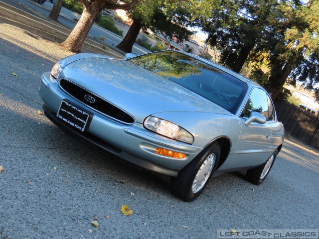 1995-buick-riviera-001.jpg