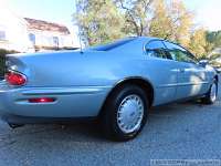 1995-buick-riviera-043