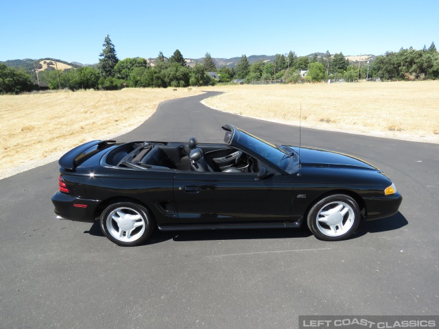 1995-ford-mustang-gt-convertible-034.jpg