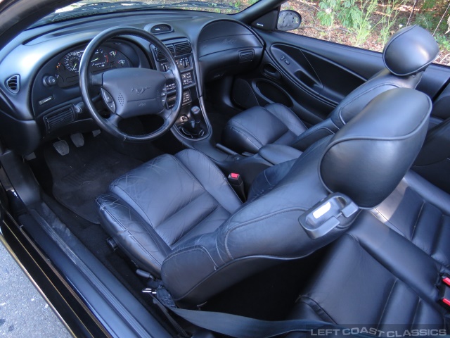 1995-ford-mustang-gt-convertible-097.jpg