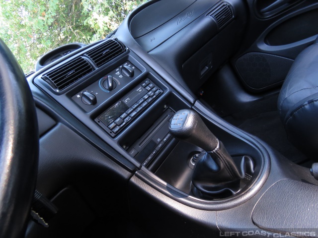1995-ford-mustang-gt-convertible-108.jpg