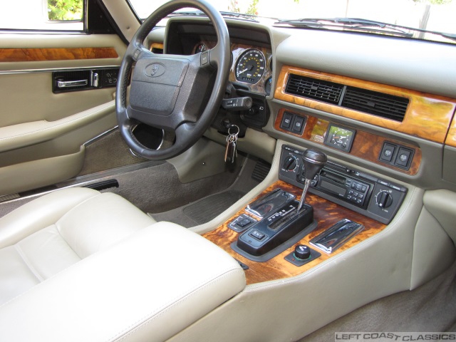 1995-jaguar-xjs-convertible-128.jpg