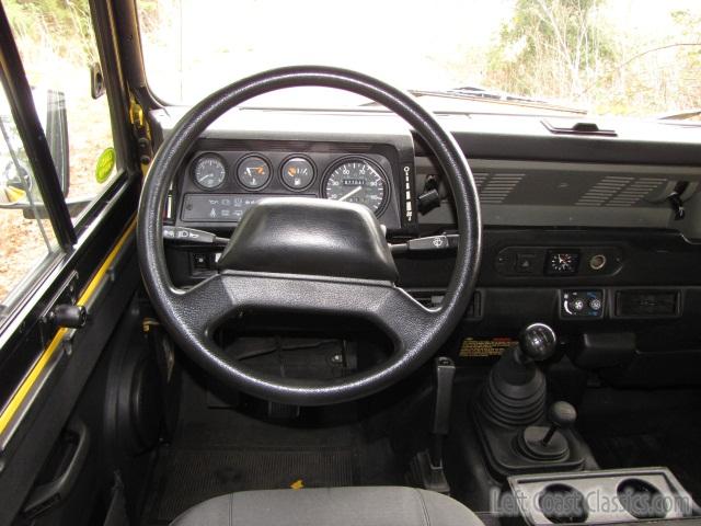 1995-land-rover-defender-90-059.jpg