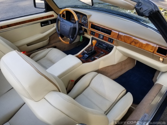 1996-jaguar-xjs-convertible-098.jpg