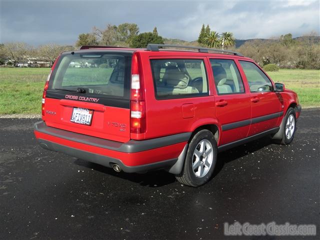 1999-volvo-v70-xc-cross-country-032.jpg