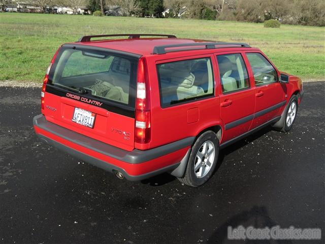 1999-volvo-v70-xc-cross-country-033.jpg