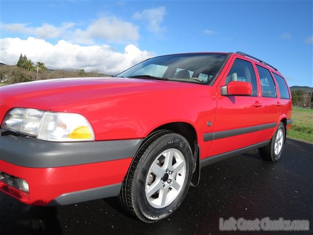 1999-volvo-v70-xc-cross-country-083.jpg