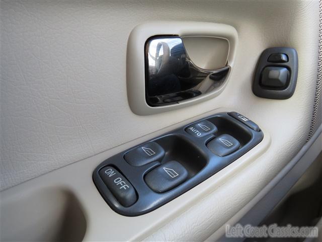 1999-volvo-v70-xc-cross-country-135.jpg