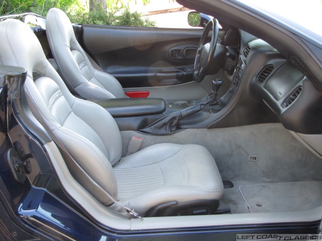 2001-corvette-c5-convertible-076.jpg