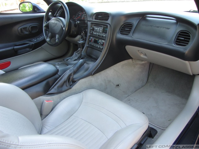 2001-corvette-c5-convertible-078.jpg