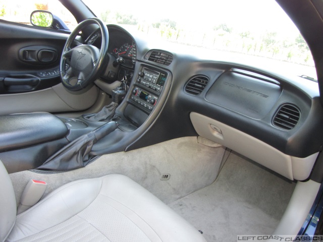 2001-corvette-c5-convertible-080.jpg
