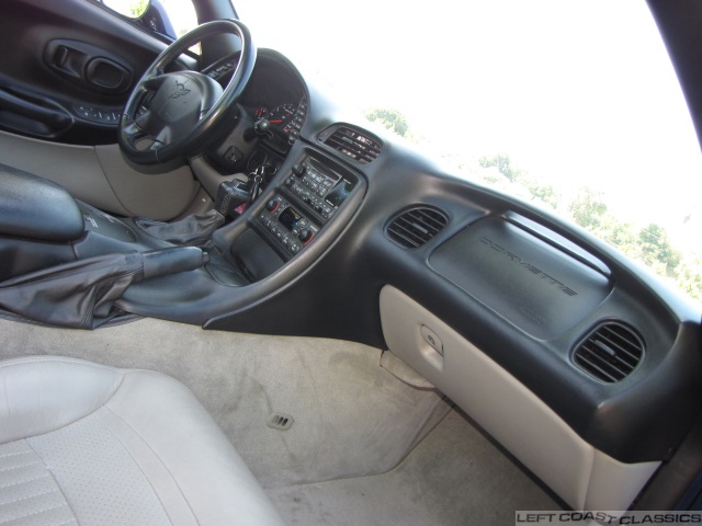 2001-corvette-c5-convertible-081.jpg