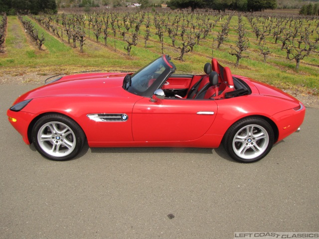 2002-bmw-z8-013.jpg