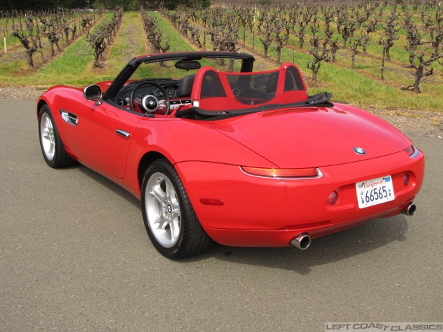 2002-bmw-z8-018.jpg