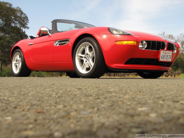 2002-bmw-z8-036.jpg