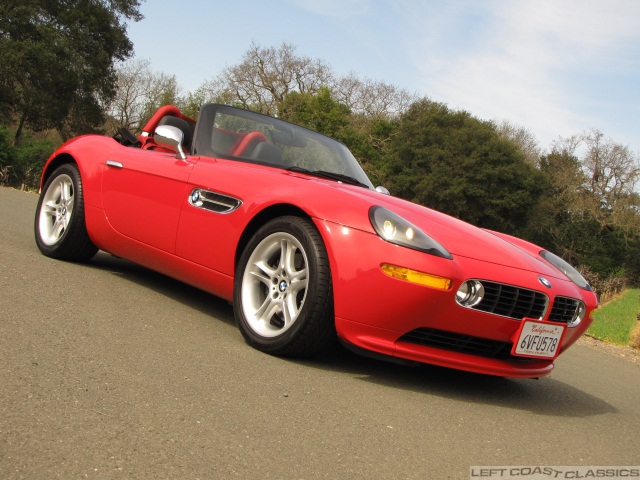 2002-bmw-z8-039.jpg