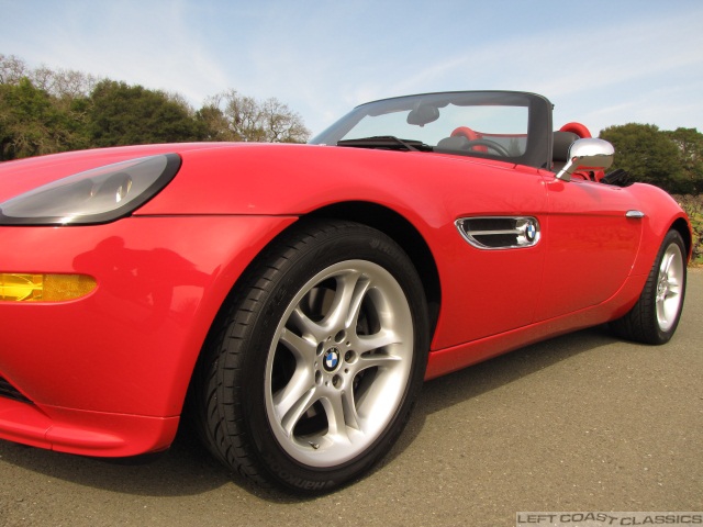 2002-bmw-z8-041.jpg